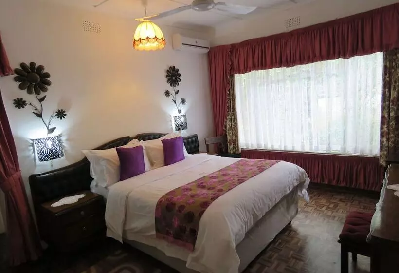 Fotos del hotel Parrot Lodge:  7
