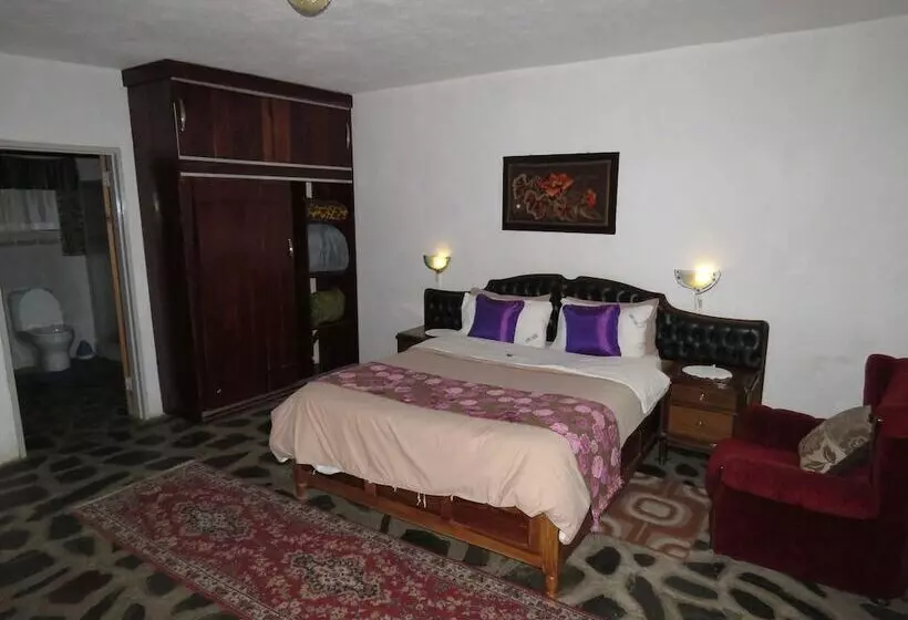 Fotos del hotel Parrot Lodge:  11