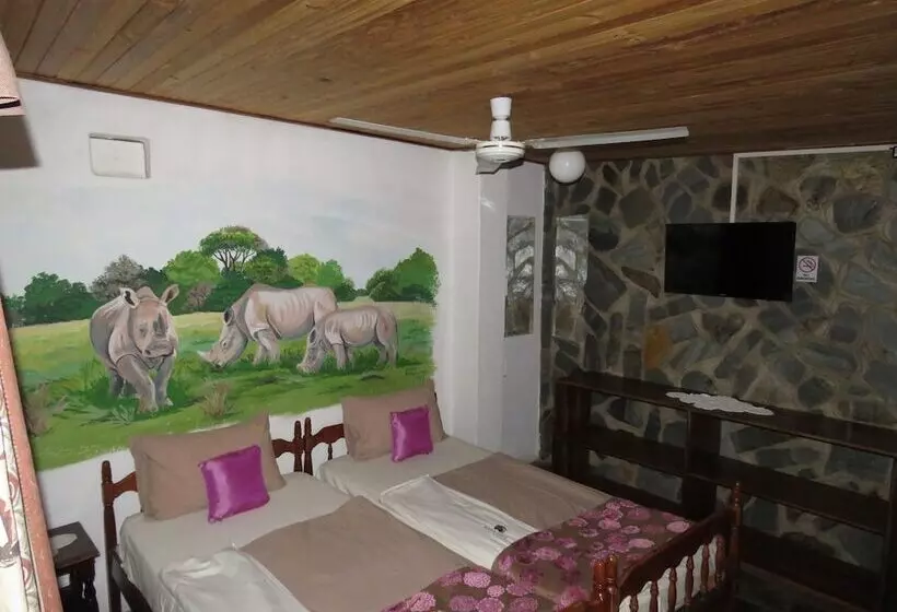 Fotos del hotel Parrot Lodge:  23