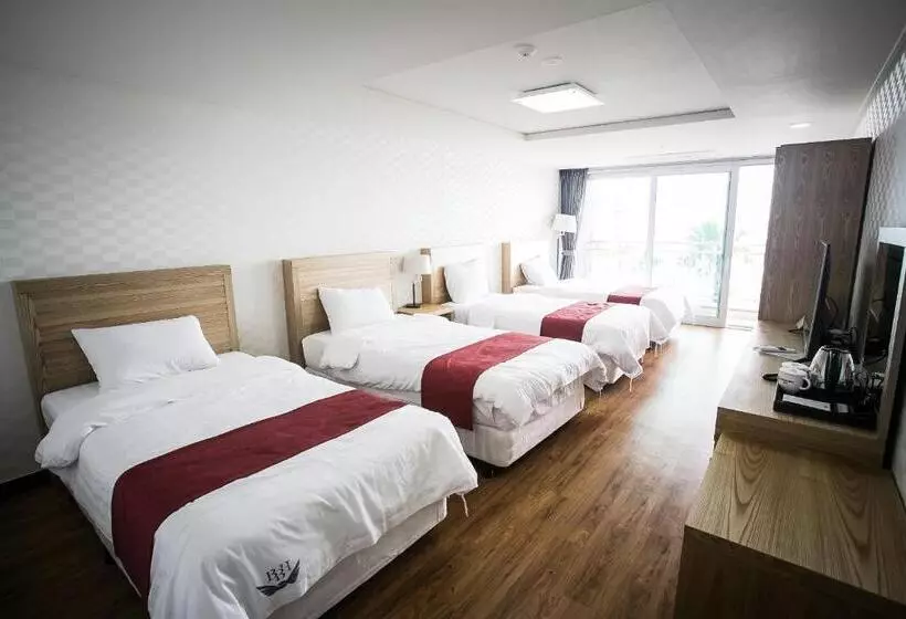 Fotos del hotel Breeze Bay:  16