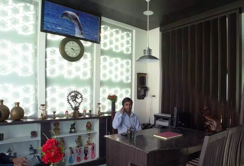 Fotos del hotel Dolphinn Agra:  9