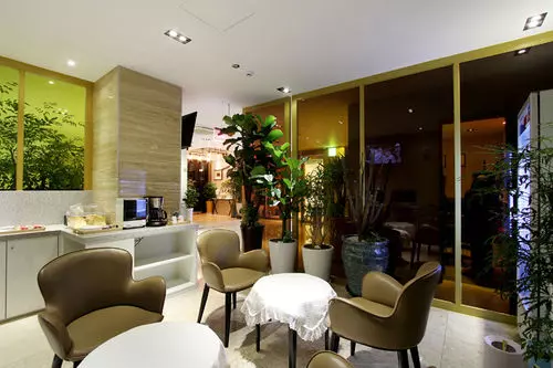 Fotos del hotel Donggyeong:  3