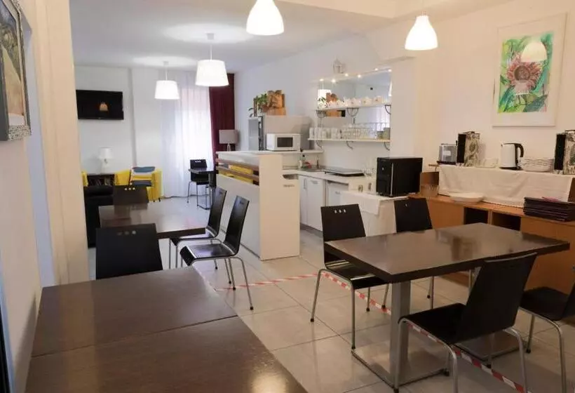 Fotos del hotel Buon  Bologna Centro  Affittacamere  Smart:  5