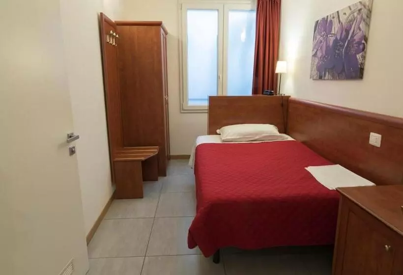 Fotos del hotel Buon  Bologna Centro  Affittacamere  Smart:  13