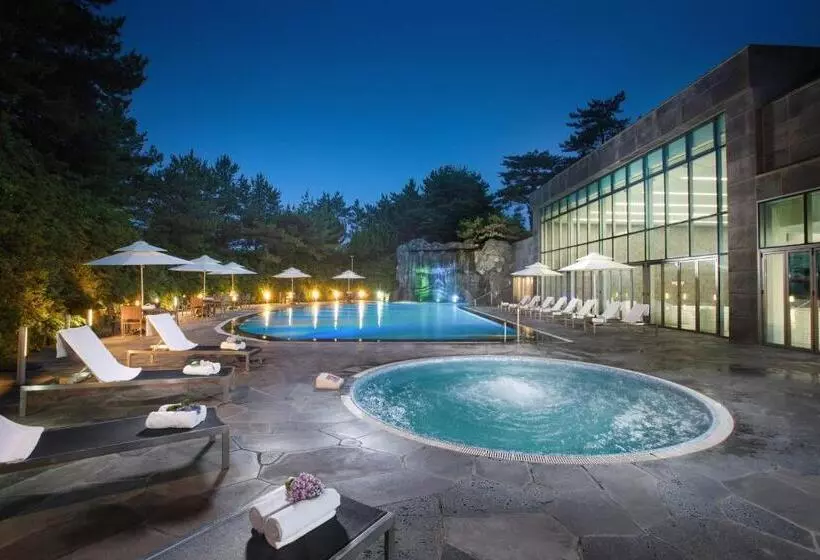 Fotos del hotel The We:  16