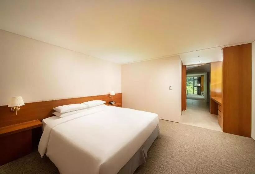 Fotos del hotel The We:  7