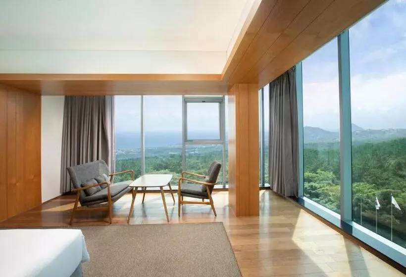 Fotos del hotel The We:  15