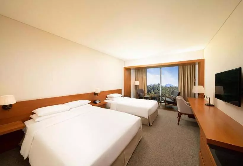 Fotos del hotel The We:  17