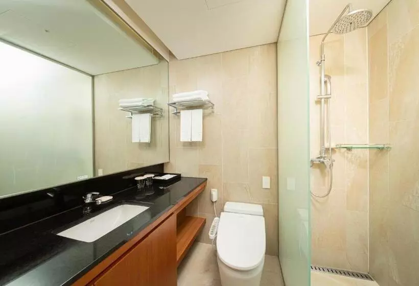 Fotos del hotel The We:  3