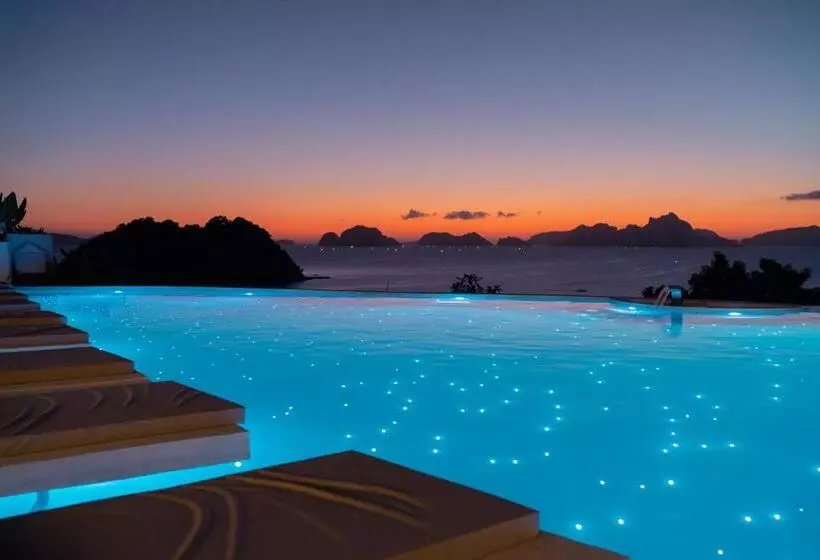 Fotos del hotel Capital O 716 El Nido Bayview Resort:  3