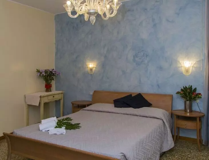 Fotos del hotel Taverna San Lio:  14