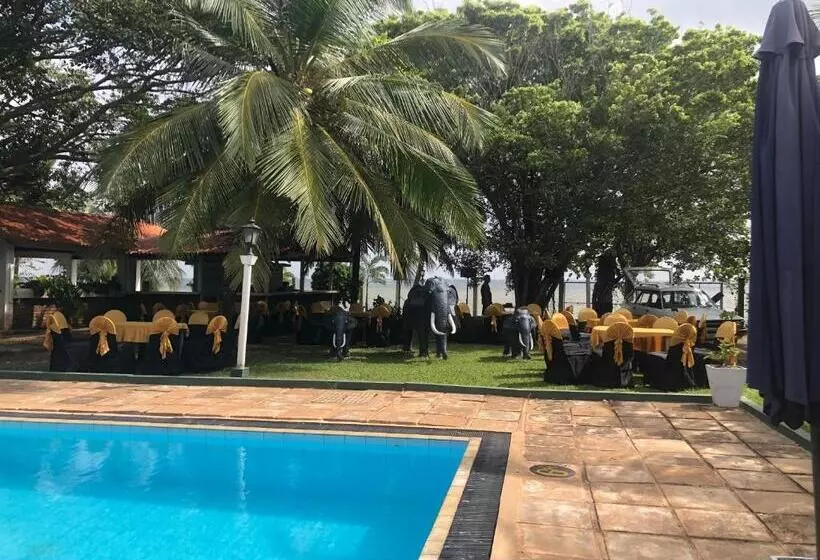 Fotos del hotel Lagoon Paradise:  3