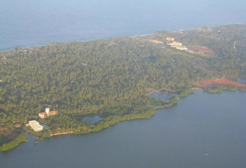 Fotos del hotel Lagoon Paradise:  4