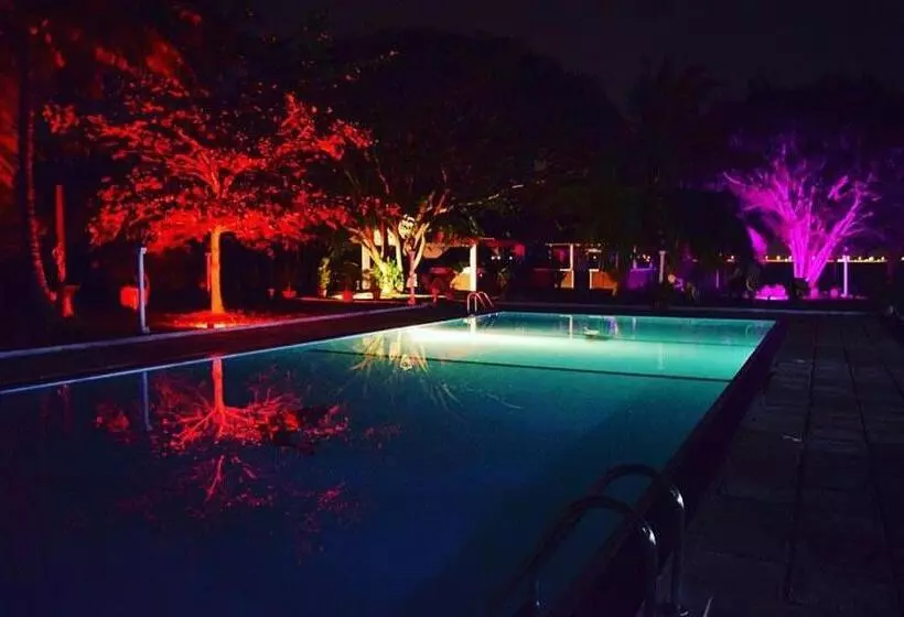 Fotos del hotel Lagoon Paradise:  10