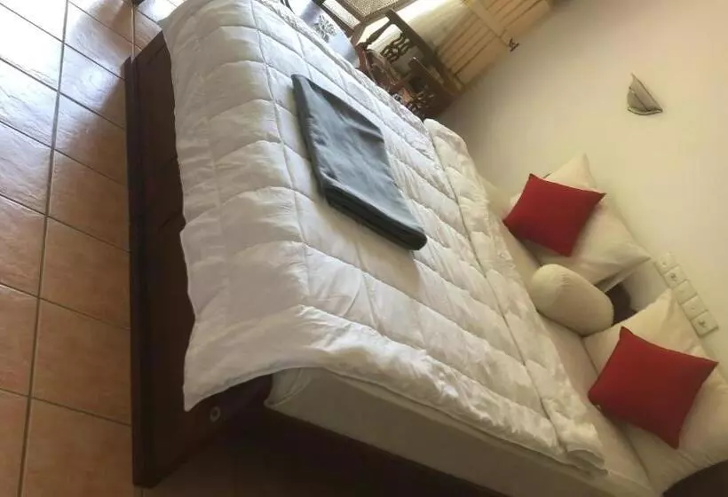 Fotos del hotel Lagoon Paradise:  5