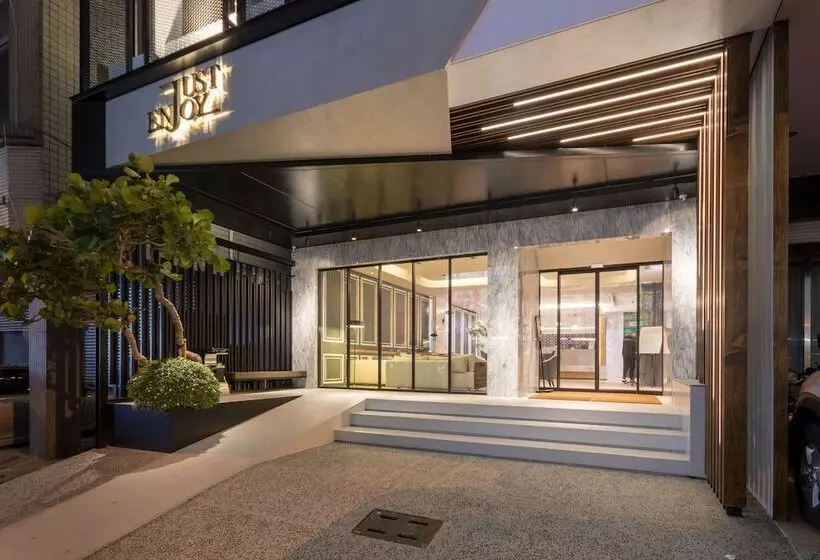 Fotos del hotel Just Enjoy Business:  13