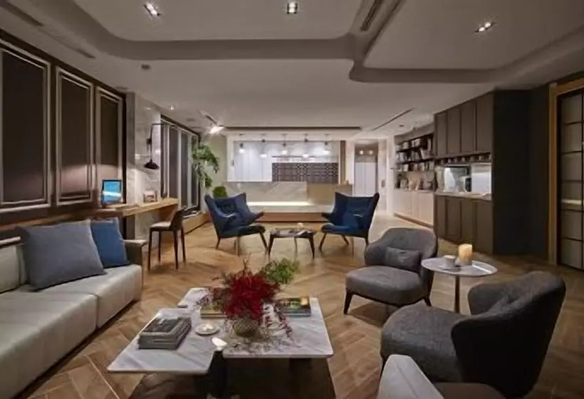 Fotos del hotel Just Enjoy Business:  2