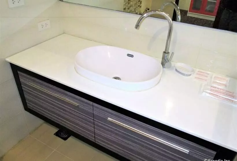 Fotos del hotel Marianne Suites:  5