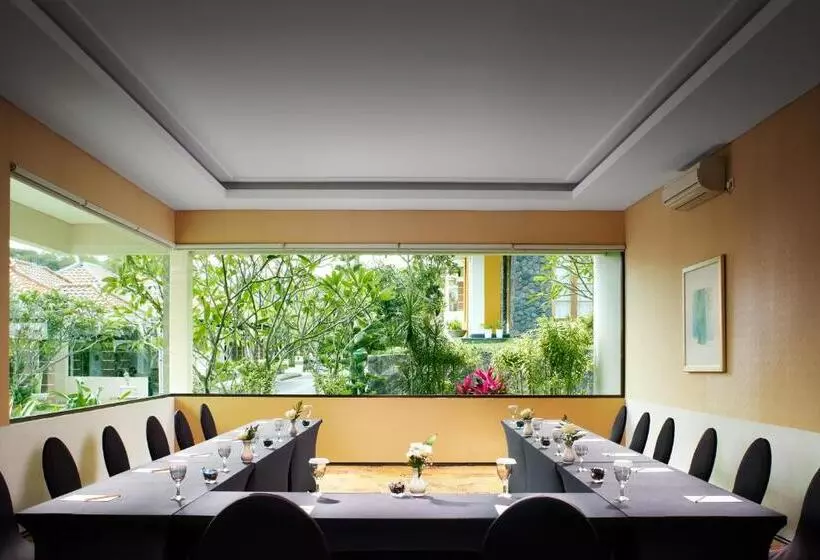 Fotos del hotel El  Grande Malang:  15