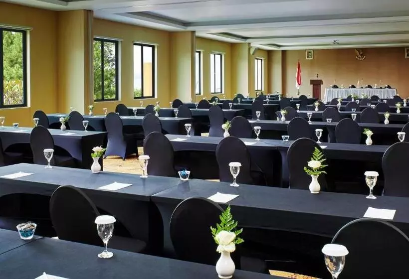 Fotos del hotel El  Grande Malang:  7