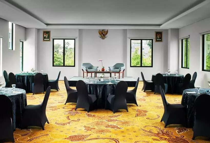 Fotos del hotel El  Grande Malang:  12