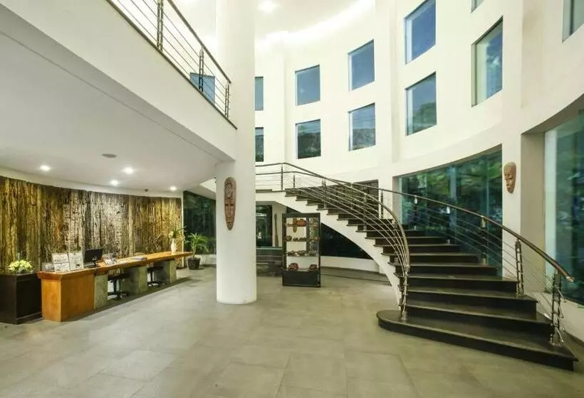 Fotos del hotel El  Grande Malang:  5