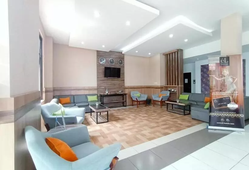 Fotos del hotel El  Grande Malang:  11