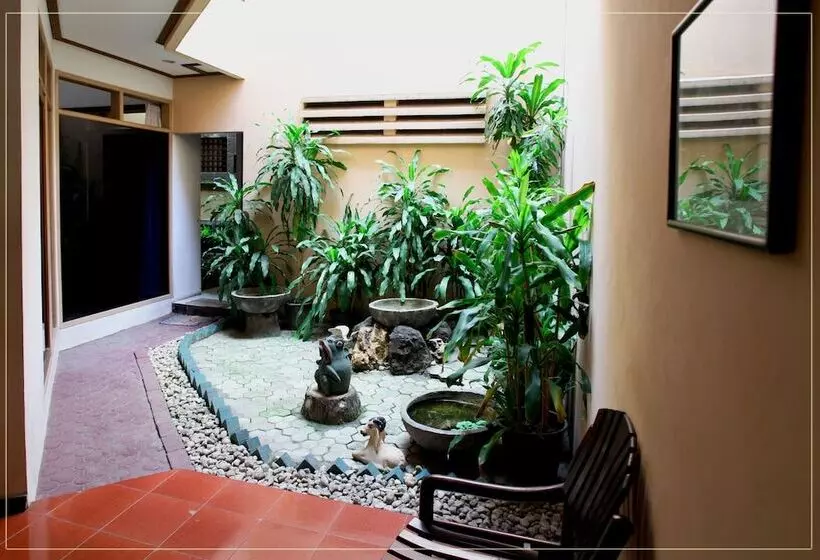 Fotos del hotel Pondok Asri Family Guest House:  2