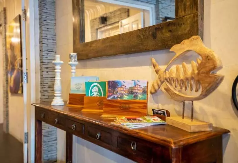 Fotos del hotel Scallywags Resort:  22