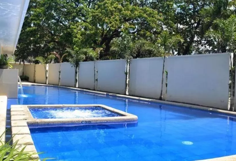 Fotos del hotel Subic Bay Venezia:  8