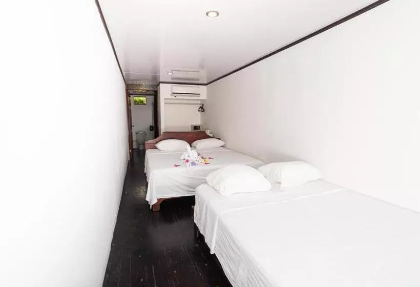 Fotos del hotel El Faro Beach:  19