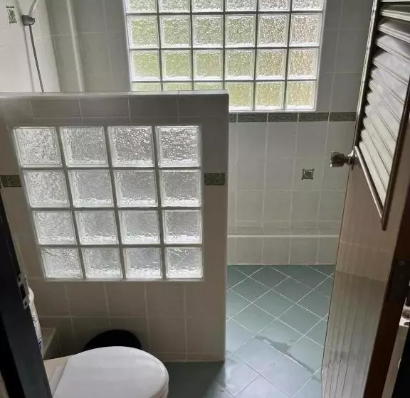 Fotos del hotel First Villa Beach Resort:  18