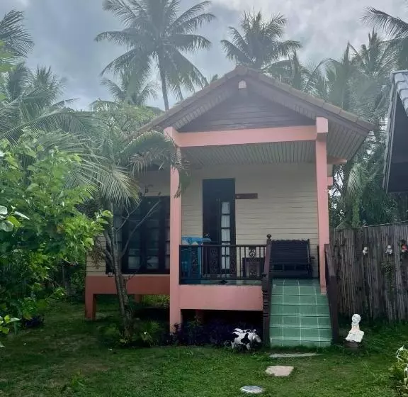 Fotos del hotel First Villa Beach Resort:  23