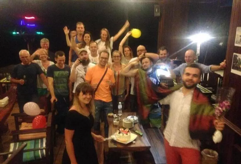 Fotos del hotel First Villa Beach Resort:  21