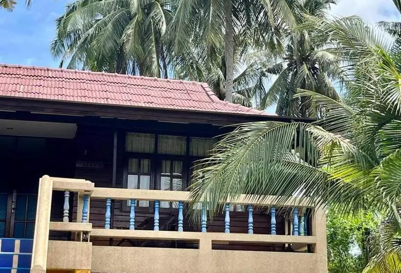 Fotos del hotel First Villa Beach Resort:  20