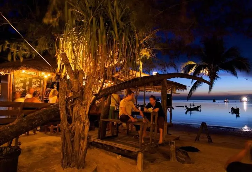 Fotos del hotel Lotus Paradise Resort:  11