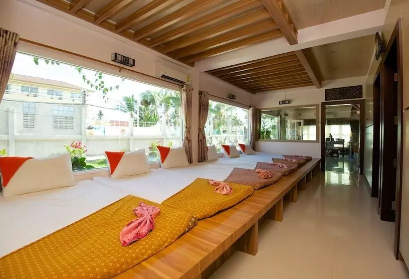 Fotos del hotel Lotus Paradise Resort:  1