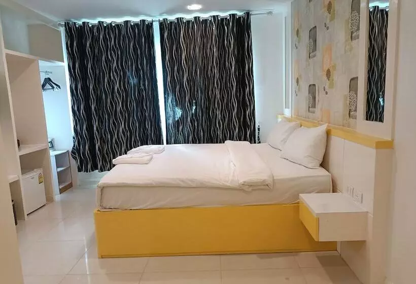 Fotos del hotel Patong Dynasty:  18