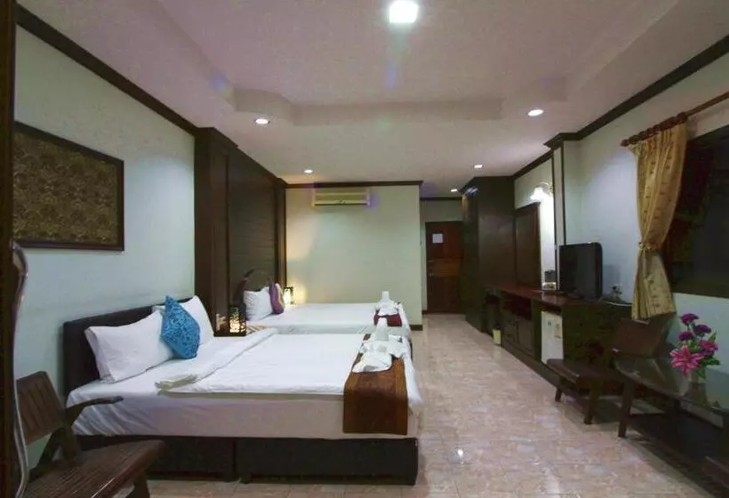 Fotos del hotel Baan Veerakit:  5