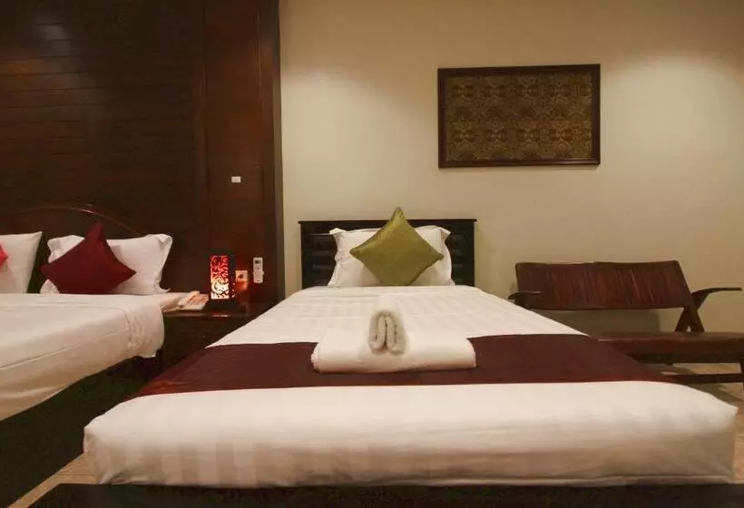 Fotos del hotel Baan Veerakit:  4