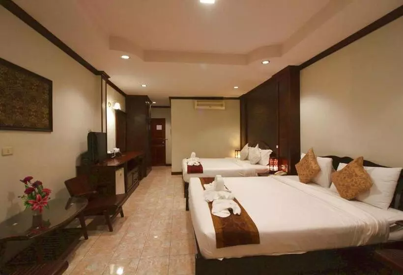 Fotos del hotel Baan Veerakit:  6