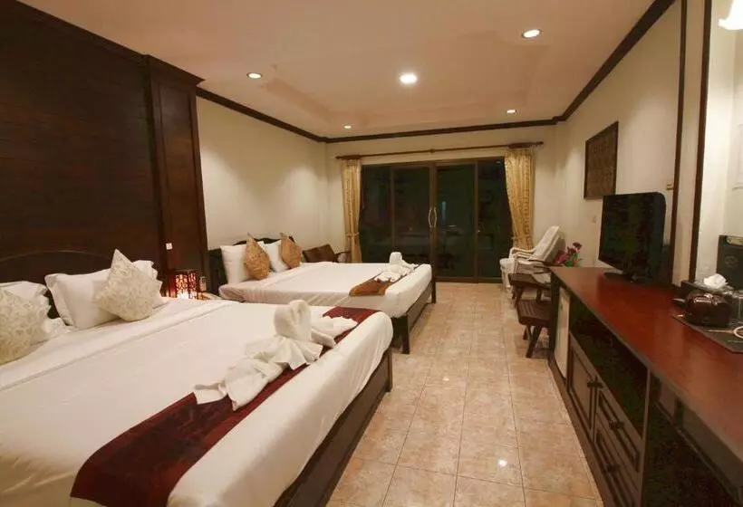 Fotos del hotel Baan Veerakit:  25