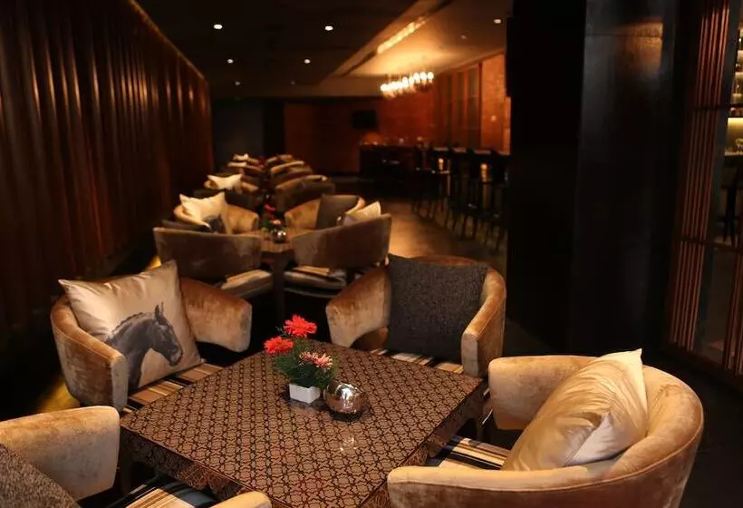 Fotos del hotel Pride Plaza , Aerocity New Delhi:  5