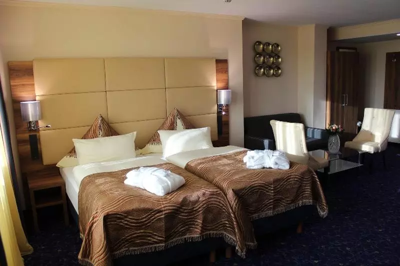 Fotos del hotel Grand  Empire:  23