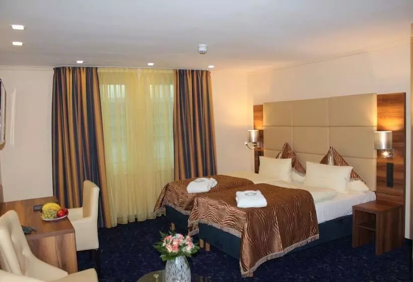 Fotos del hotel Grand  Empire:  21