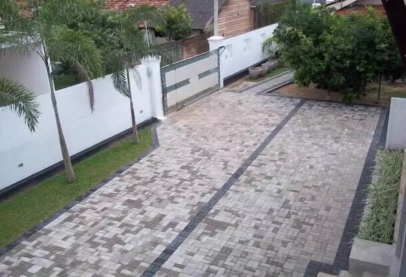 Fotos del hotel Sunrise Palace Negombo:  20