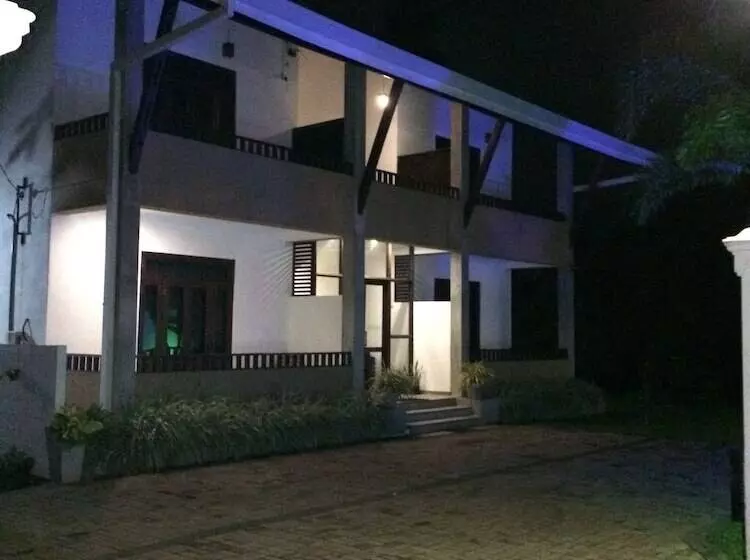 Fotos del hotel Sunrise Palace Negombo:  6