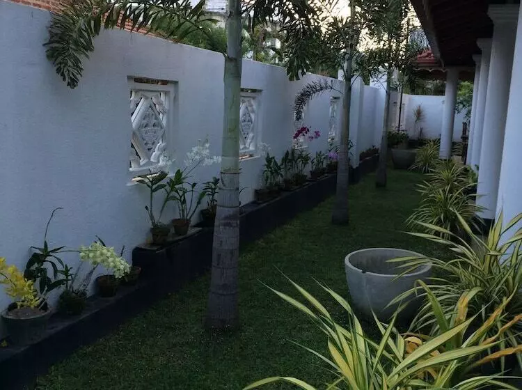 Fotos del hotel Sunrise Palace Negombo:  9