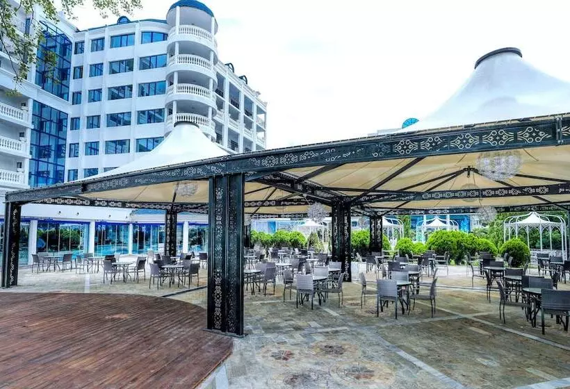 Fotos del hotel Chaika Beach Resort:  17