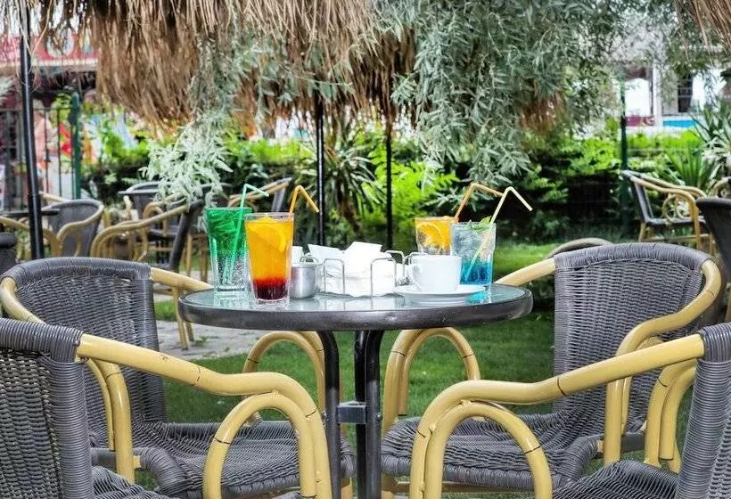 Fotos del hotel Chaika Beach Resort:  19